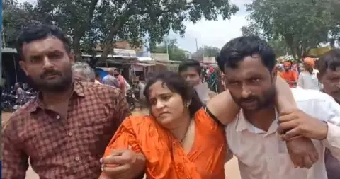 Rewa Deotalab News: Horrific accident in Deotalab, devotees injured due to electrocution